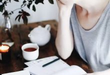 早安心语：当眼泪流尽时，人生留下的应是坚强|搜美文(汇聚美文)-美文摘抄